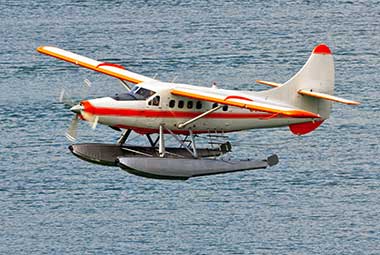 float plane charter to Tasiujak lodge